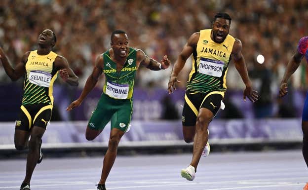 Thompson tras pasar la línea de meta en los 100. Reuters