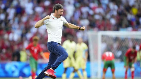 Santi Denia celebra el oro. /EFE.