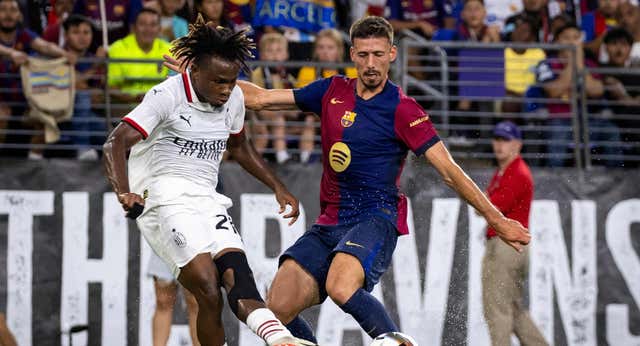 El dilema del central zurdo para el Atlético: la negociación con Hancko y un Lenglet que entra en escena