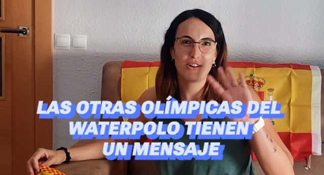 Las excompañeras de la Selección de Waterpolo mandan apoyo a las finalistas.