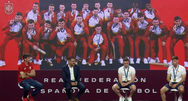 Los ‘oros’ del fútbol español reciben su homenaje: “Lo valorarán más dentro de unos años”