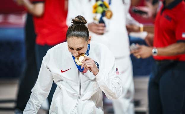 Diana Taurasi muerde en Tokio su quinto oro olímpico.  FIBA