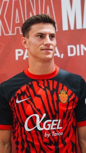 Primera equipación del Mallorca.  MALLORCA