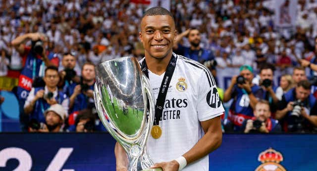 83 minutos que no parecieron un debut: Mbappé fue ‘príncipe’ e hizo pareja con Bellingham