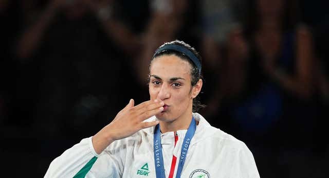 El sorprendente cambio de look de la boxeadora Imane Khelif: “Puede ser femenina y elegante cuando quiera”