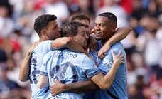 El Manchester City busca renovar su reinado en la Premier League con la sombra de las sanciones de fondo