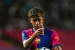 Valencia C.F. 1 - FC Barcelona 2: resumen, goles y resultado de LaLiga EA Sports