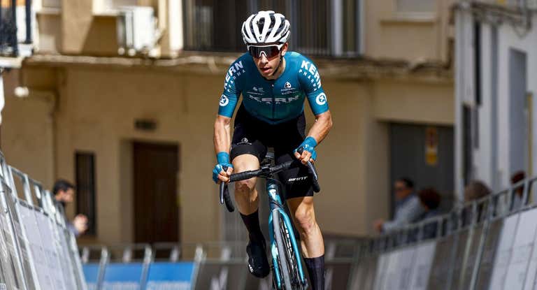 Jorge Gutiérrez, joven escalador del Equipo Kern Pharma.