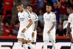 Los datos que muestran la verticalidad mal entendida del Real Madrid: una línea defensiva muy baja y pocos remates claros