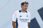 El Real Madrid no se lo pone fácil a Raúl