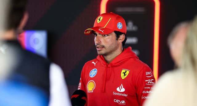 Carlos Sainz se agranda y no quiere más sábados pesimistas: «Pensábamos que era el final del año…»