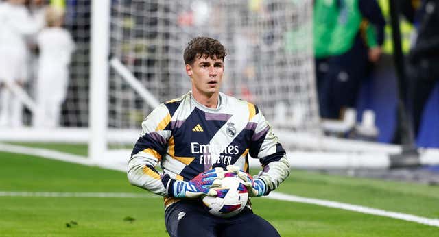 Kepa esperó todo lo que pudo al Real Madrid, pero acaba yéndose con Iraola al Bournemouth