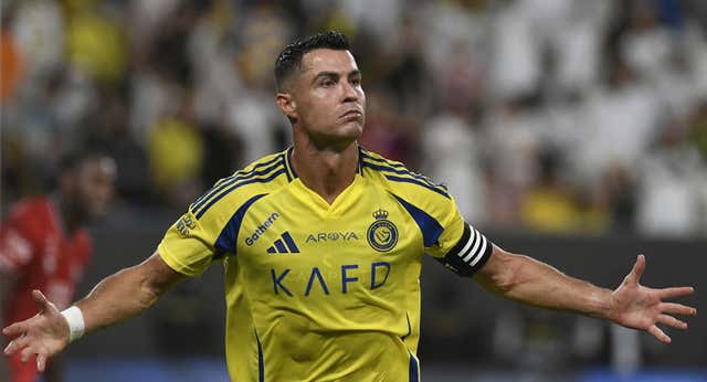 Cristiano quiere poner el «nivel más alto» que Pelé: «Yo pronto marcaré 900 y luego los 1.000; la diferencia es que todos los que he marcado tienen vídeo»