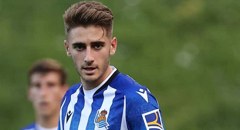 Robert Navarro, en una foto de archivo con la Real Sociedad.