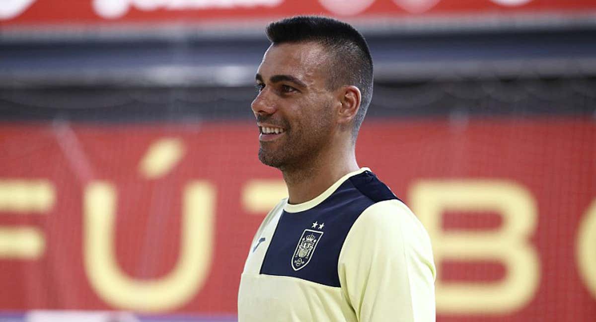 Sergio Lozano, durante un entrenamiento en la Ciudad del Fútbol de Las Rozas.