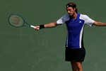 Tsitsipas toca fondo y enseña su parte más vulnerable: «No soy nada comparado con el tenista que fui»