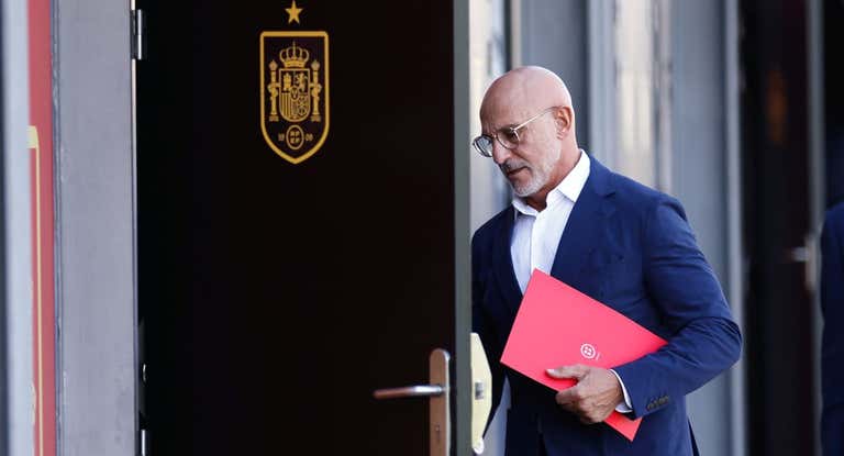 Luis de la Fuente, seleccionador de España, en la Ciudad del Fútbol de Las Rozas.