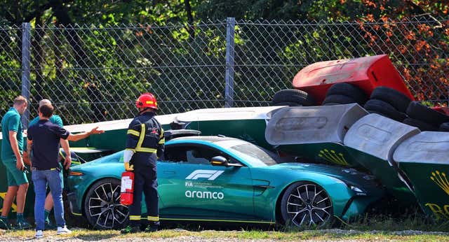 Aston Martin comienza el fin de semana en Monza con un accidente inédito… de su Safety Car
