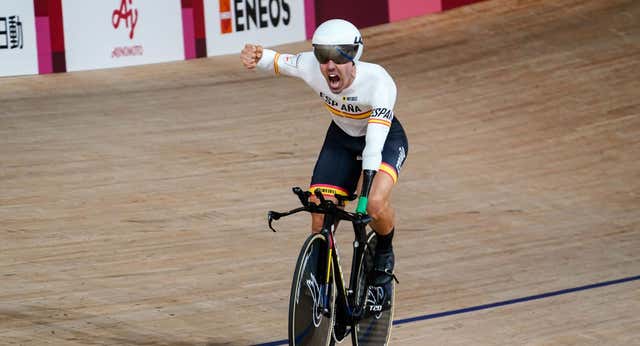 Alfonso Cabello, el rey del kilómetro que pedaleó todo un año contra la COVID persistente: «Intento no darle vueltas, pero eso está ahí»