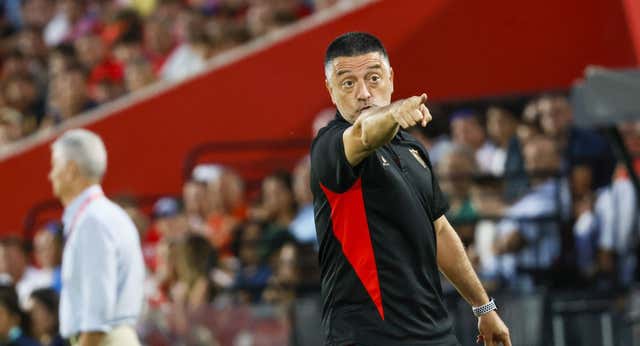 García Pimienta no espera sobresaltos: “Firmaría quedarme con la plantilla como está”