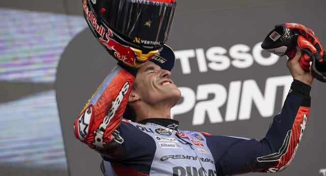 Las condiciones de Motorland elevan a Marc Márquez mientras ponen en solfa a parte de la parrilla