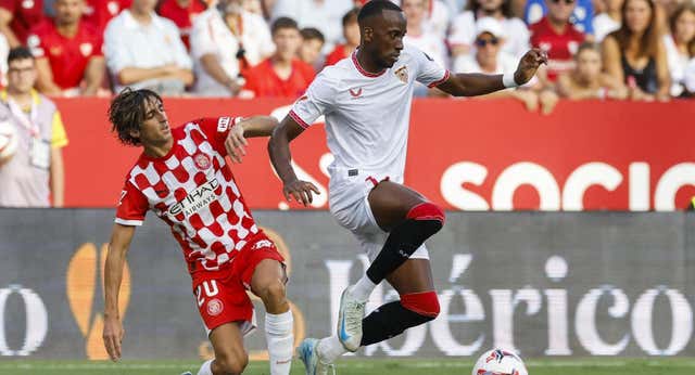 El «egoísmo» del canterano sevillista que se reencarnó en Savinho y puso el Pizjuán patas arriba: «No es fácil que te aplaudan con un 0-2»