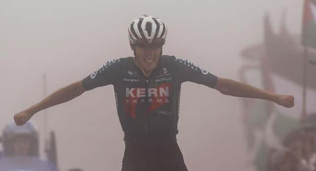 Pablo Castrillo y Enric Mas encumbran al ciclismo español en el Cuitu Negru