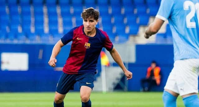 El centrocampista forjado en La Masia que debuta en el Barça Atlètic y quema etapas como Marc Bernal