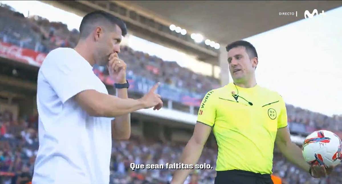 Pezzolano y Díaz de Mera hablando.