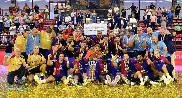 El Barcelona de balonmano vuelve a ganar la Supercopa Ibérica, su primer título de la temporada