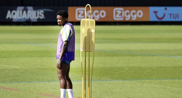 El cruel castigo de Koeman a Steven Bergwijn por decantarse por el dinero saudí: «Su etapa con la selección ha terminado»