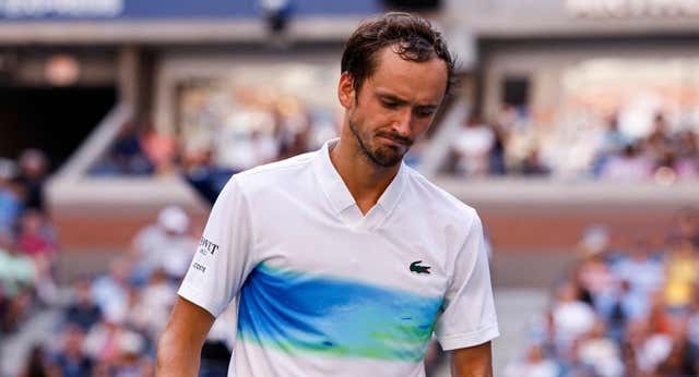 Los fantasmas de Rafa Nadal y la Covid se le aparecen en directo a Medvedev: «No había nadie allí pero sentí que la multitud estaba con él»