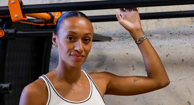 Ana Peleteiro florece más allá del atletismo con varios negocios y una cuenta de Instagram con una estratega en la sombra