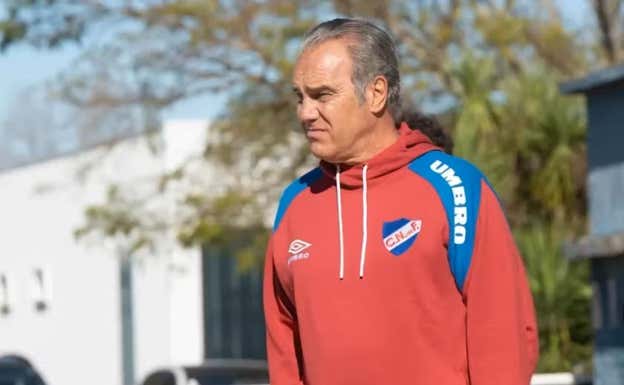 Martín Lasarte, todavía no se ha hecho a la idea del fallecimiento de Juan Izquierdo.  Relevo