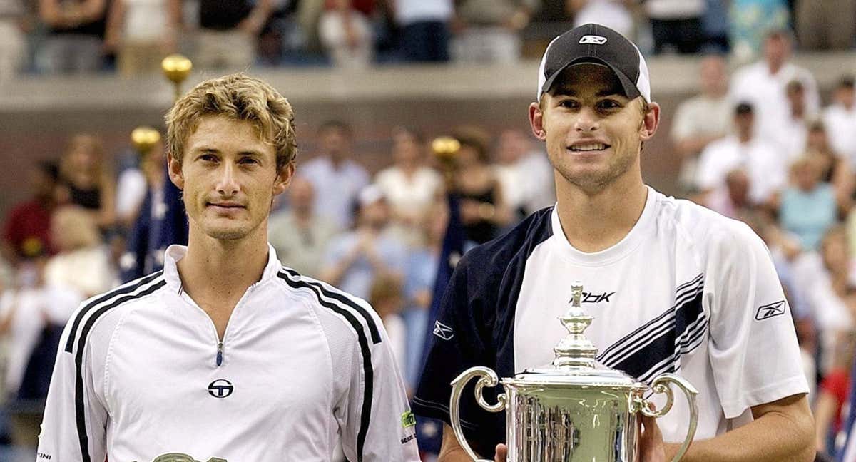 Juan Carlos Ferrero y Andy Roddick, tras la final del US Open 2003 en Nueva York.