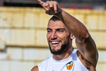 Las razones por las que el Valencia no echa a Rafa Mir pero le aparta un mínimo de dos partidos