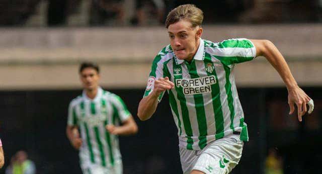 Pellegrini aprovecha el parón para mimar a la cantera