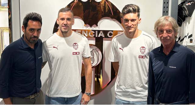Pepelu, rotundo sobre Rafa Mir: “Cada uno es mayor; Es una falta de respeto al club y a la afición”