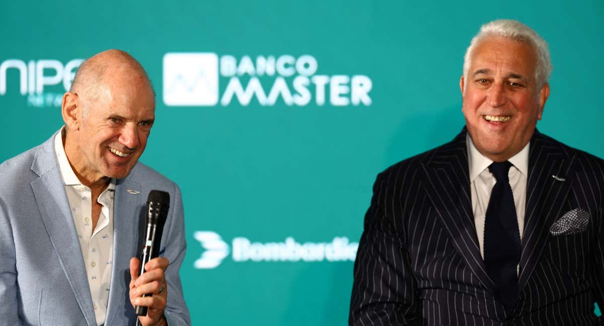 Adrian Newey y Lawrence Stroll, durante la presentación del gurú. /REUTERS