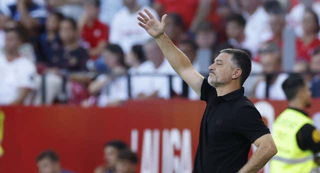La cruz que persigue al Sevilla complica a García Pimienta: 15 bajas en cinco partidos