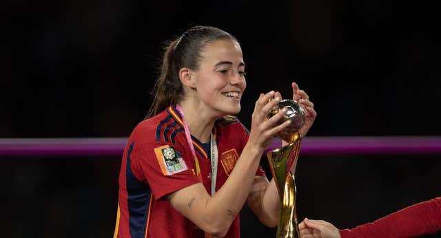 El misterioso verano de María Pérez: su fichaje por el London City de segunda división y la conexión con Markel Zubizarreta