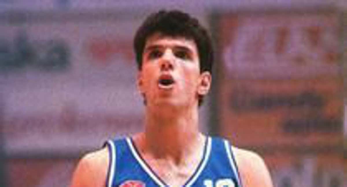 Drazen Petrovic, con la Cibona.