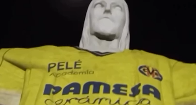 Una de las siete maravillas del mundo se vistió de groguet.