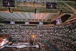 Los vecinos del Bernabéu celebran el fin de los conciertos: «A alguien se le ha caído el castillo de naipes»