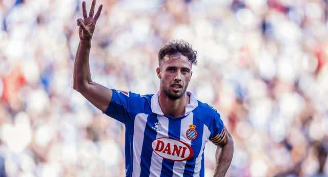 Puado completa el ‘doblete’ con un hat-trick estelar