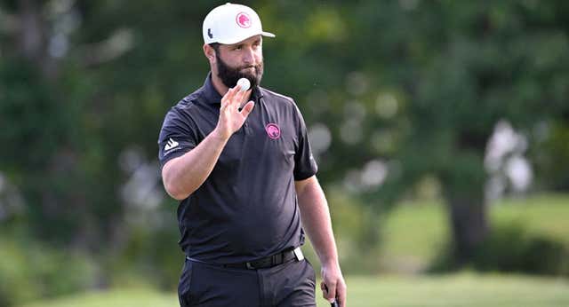 Joaquín Niemann saca un golpe de ventaja a Jon Rahm en la primera jornada del LIV Chicago