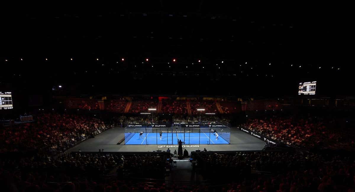 Una vista panorámica del Rotterdam Ahoy donde se juegan las dos finales de este domingo.