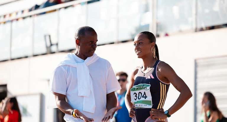 Iván Pedroso junto a Ana Peleteiro.
