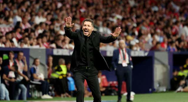 Simeone lo tiene todo claro con Julián, Gallagher y el banquillo