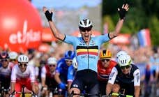Tim Merlier logra su primer título de campeón de Europa de fondo en carretera